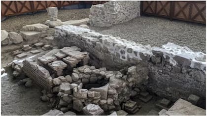 Las ruinas del antiguo fuerte romano que fue un cuartel militar en Transilvania desde donde gobernó Esponsiano