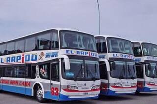 Paro y deudas. La crisis de la empresa El Rápido afecta a 800.000 pasajeros