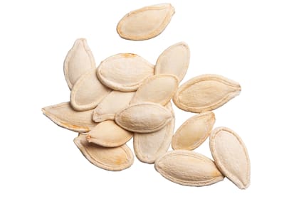 Las semillas de calabaza suelen combinarse en platos salados, en especial en ensaladas y guisos