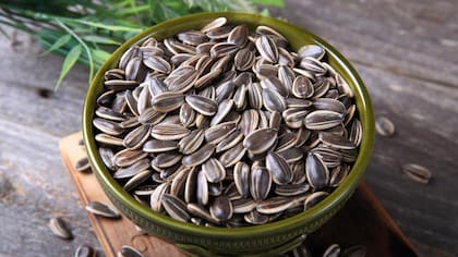 Las semillas de girasol ayudan a producir colágeno y protegen la tiroides