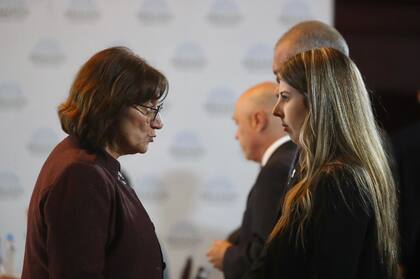 Las senadoras Mónica Silva y Andrea Cristina