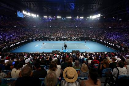 Las sesiones nocturnas del Australian Open son un clásico del tenis, con sus partidos maratónicos