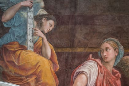 La pintura se encuentra en la Iglesia de Santa Maria della Pace, uno de los templos más lindos y menos conocidos de Roma