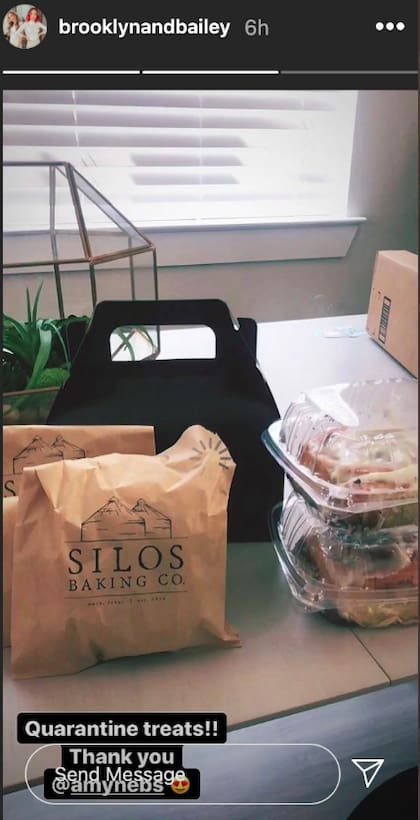 Las stories de las gemelas tras recibir comida durante su aislamiento