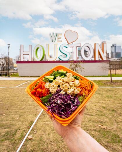 Las sucursales de Salad and Go en Houston, funcionan por últimas vez este viernes 19 de septiembre