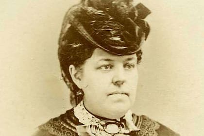 Las tarjetas de mayor calidad de Howland incluían "adornos de cinta, páginas con ilustraciones artísticas, puertas ocultas y encaje dorado"