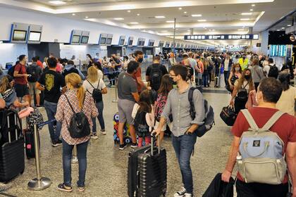 Las terminales aéreas nacionales, como Aeroparque, esperan recibir gran cantidad de turistas del país y del extranjero
