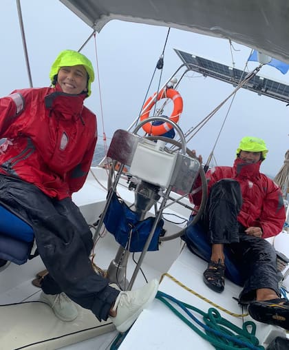 Las tormentas suelen caer por la noche, con vientos fuertes del sudoeste, que los mantiene alerta y muchas veces sin dormir