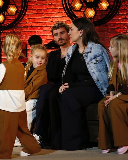 Las tres hijas de Antoine Griezmann nacieron el 8 de abril; Mía en 2016, Amaro en 2019 y Alba en 2021 (Foto: Instagram @eri_chope)