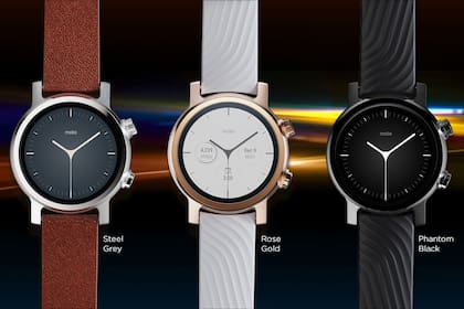 Las tres opciones de diseño del nuevo Moto 360, que tiene la más reciente versión de WearOS, y una pantalla siempre encendida