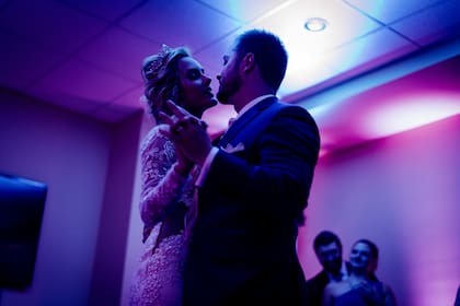 Las ubicaciones a largo plazo resultan beneficiosos para relaciones comprometidas, ya que se trata de espacios donde habrá más conexiones emocionales o intelectuales