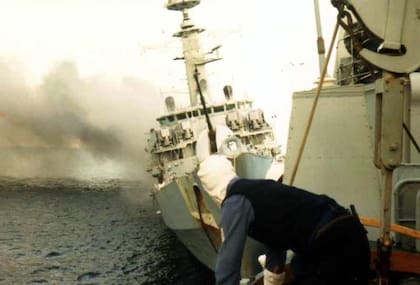 Las últimas horas del HMS Ardent tras el ataque argentino