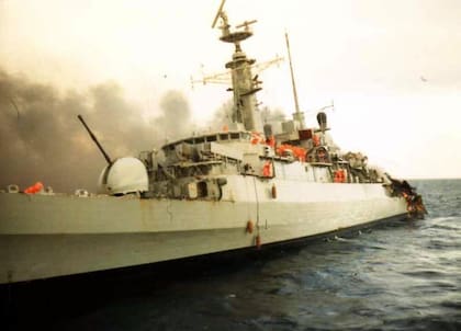Las últimas horas del HMS Ardent tras el ataque argentino