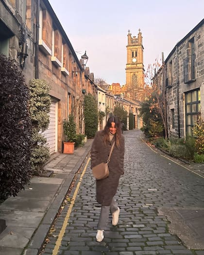 Las vacaciones de Pampita en Edimburgo (Foto: Instagram @pampitaoficial)