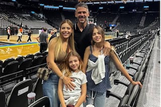 Las vacaciones de Eva Anderson y Martín Demichelis: NBA en Texas y postales familiares