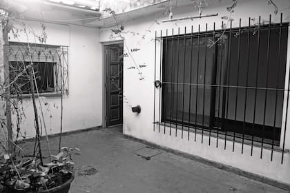 Las ventanas chicas o estándar, las primeras candidatas para la renovación. Lo mismo que las puertas, un detalle que delata la edad de cualquier construcción y afecta significativamente su confort.