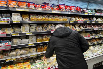 Las ventas de alimentos y el resto de los productos de la canasta básica también se recuperan pero a una velocidad mucho más modesta