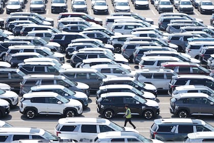 Las ventas de vehículos importados fuera de América del Norte cayeron un 7,9% interanual en el último trimestre de 2025