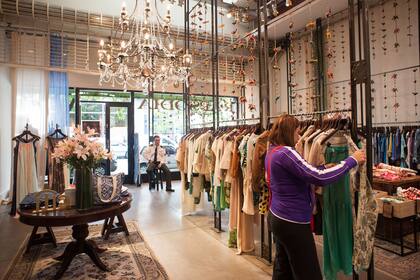 Las vidrieras espaciosas permiten defender mejor el valor de los inmuebles que las tienen