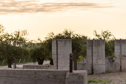 Las viejas compuertas en el lugar