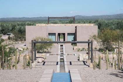 Las viñas, el agua y las piedras son los elementos principales de la arquitectura. 