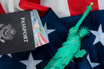 Las visas de trabajo son otra opción que tienen los venezolanos para mantenerse en EE.UU. No obstante, estos visados requieren en ocasiones de patrocinio de un empleador estadounidense