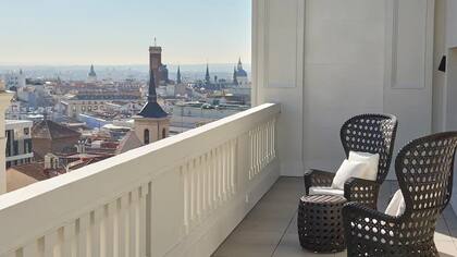 Las vistas desde el balcón de una habitación del Hyatt de Madrid, donde se aloja Milei