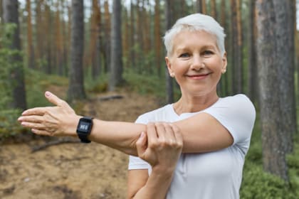 Las vitaminas esenciales para mantener tus huesos fuertes con el paso del tiempo