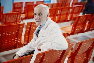 El cardiólogo que busca recuperar la varita mágica para mejorar la relación médico-paciente: la escucha