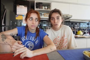 Las youtuber anunciaron su separación, tras cuatro años de relación (Captura video)