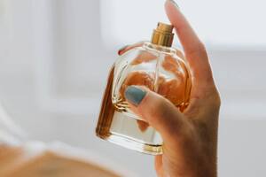 Las zonas en las que hay que colocar el perfume para que dure más tiempo