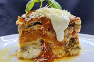Lasagna del restaurante Chizza, en Cardales, una de las alternativas para saborear las mejores pastas