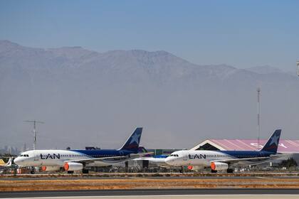 Latam, la compañía aérea más grande de América Latina, se declaró en quiebra este martes en Estados Unidos