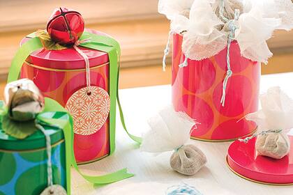 Latas bien coloridas para regalar