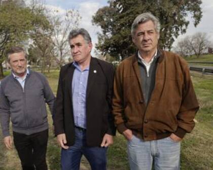 Laucirica, Achetoni y Pino