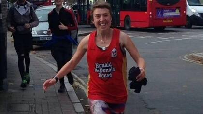 Laura corrió de Roma a Londres y el viaje la inspiró a donar su riñón a un desconocido