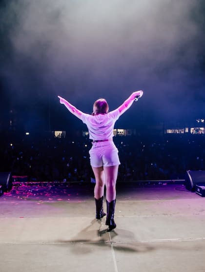 Laura Esquivel en su show en Milán