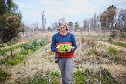 Laura Manzano, propietaria de la finca biodinámica Cosmos, en Tulumaya, Mendoza