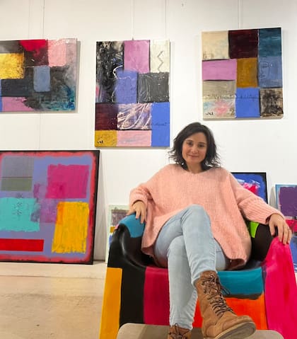 Laura Notari dejó su carrera de contadora para dedicarse al arte