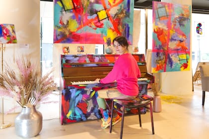 Laura Notari dejó su carrera de contadora para dedicarse al arte