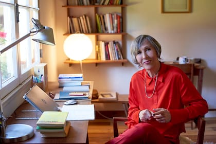 Laura Ramos autora de "Mi niñera de la KGB"