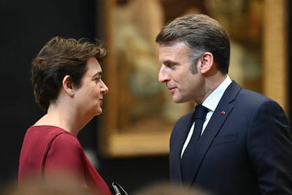 Renuncia la presidenta del Louvre y Macron buscará darle “un nuevo impulso” al museo más visitado del mundo