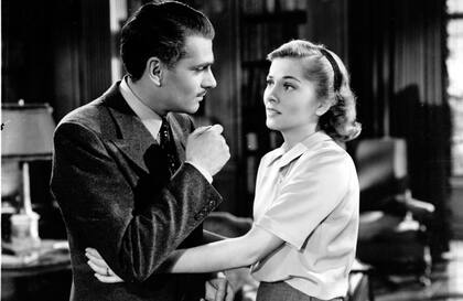 Laurence Olivier y Joan Fontaine en Rebecca, una mujer inolvidable, de Alfred Hitchcock; la pareja quería protagonizar la película, pero el productor David O. Selznick no se lo permitió, buscando capitalizar el éxito de su otra película de ese año, Lo que el viento se llevó. Fontaine ganó el Oscar por el papel de la segunda señora De Winter