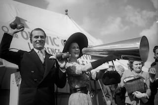 Su turbulento romance, entre catástrofes aéreas y la consagración en Hollywood