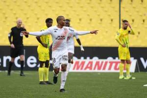 Video: el insuperable golazo desde una distancia insólita en la Ligue 1 francesa