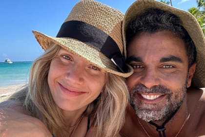 Laurita y Peluca se mostraban muy enamorados en redes sociales