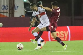 Acosta volvió después de 6 fechas de suspensión, pero Lanús sufre porque no ataca con claridad: 0-0 con Tigre