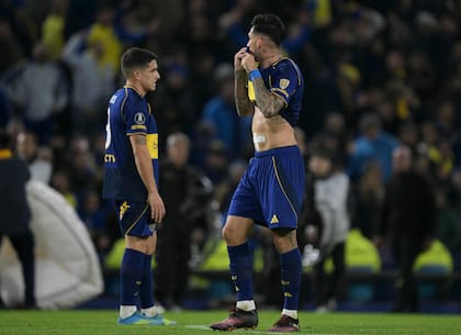 Lautaro Blanco y Lautaro Di Lollo, pura frustración; Boca "bajó" a la Copa Sudamericana tras el fracaso en la Libertadores