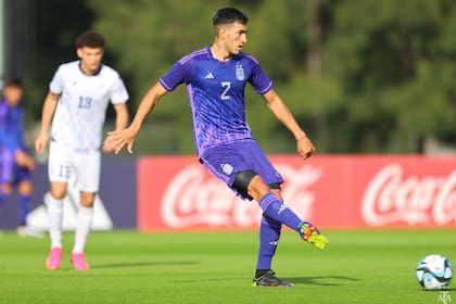 Lautaro Di Lollo, defensor central de Boca, disputó todo el encuentro ante República Dominicana