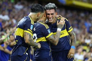Boca arrancó sin refuerzos, los mismos problemas y una idéntica receta salvadora: la pelota parada